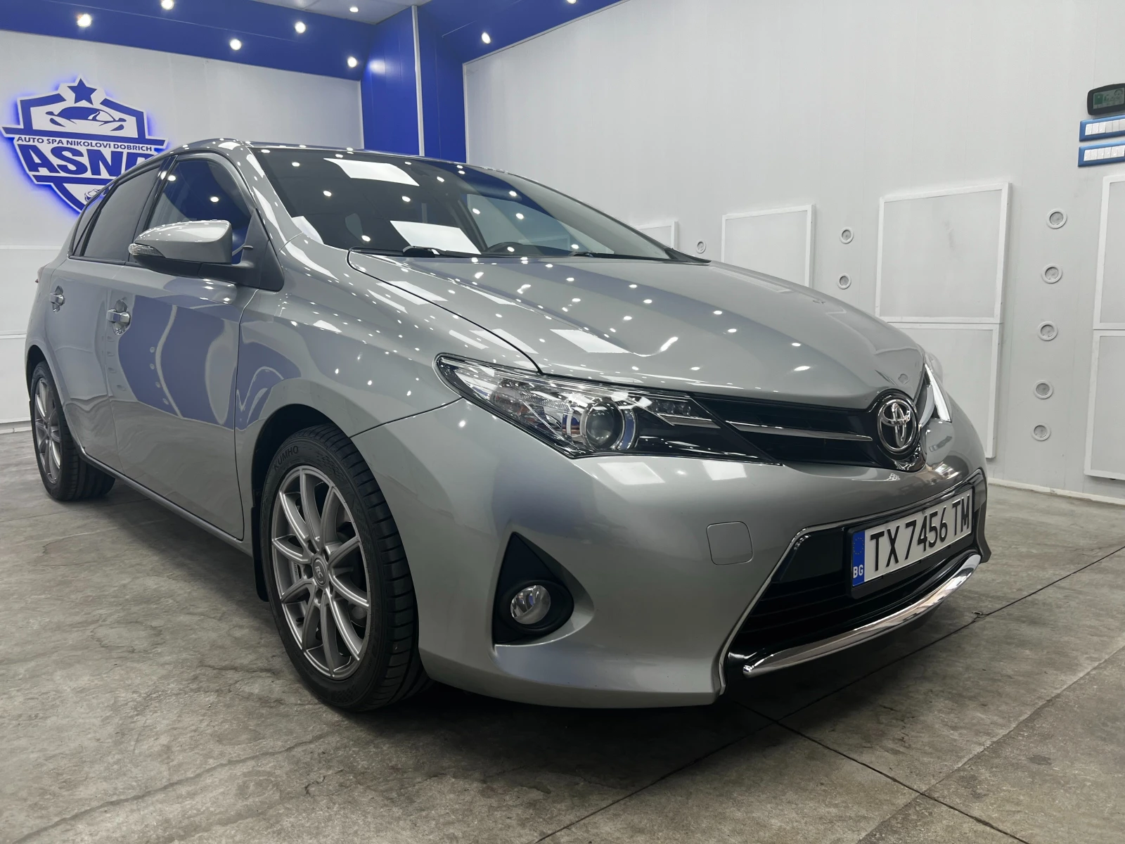 Toyota Auris RECARO / CARBON / КАТО НОВА, снимка 3 - Автомобили и джипове - 55767686