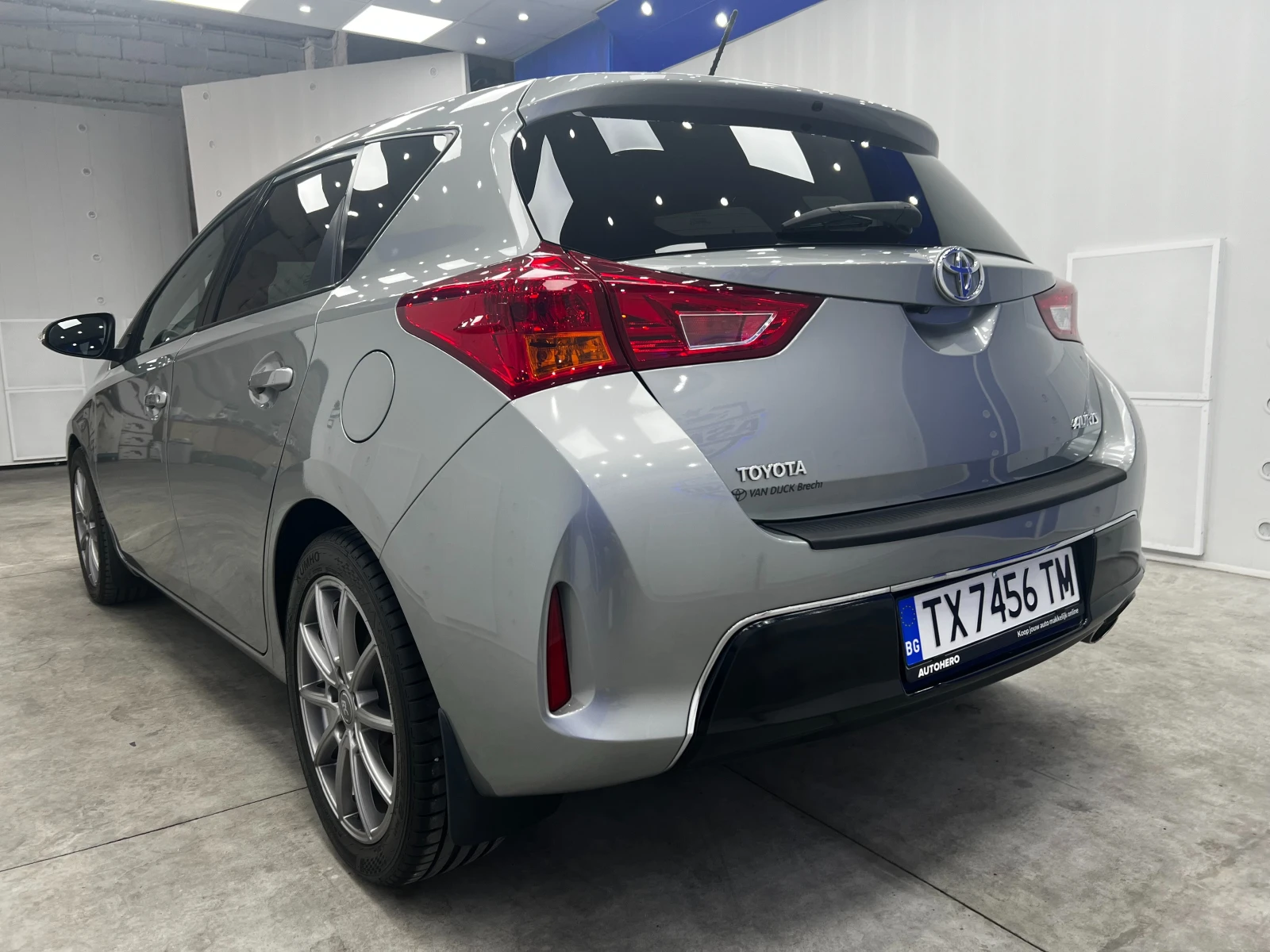 Toyota Auris RECARO / CARBON / КАТО НОВА, снимка 5 - Автомобили и джипове - 55767686