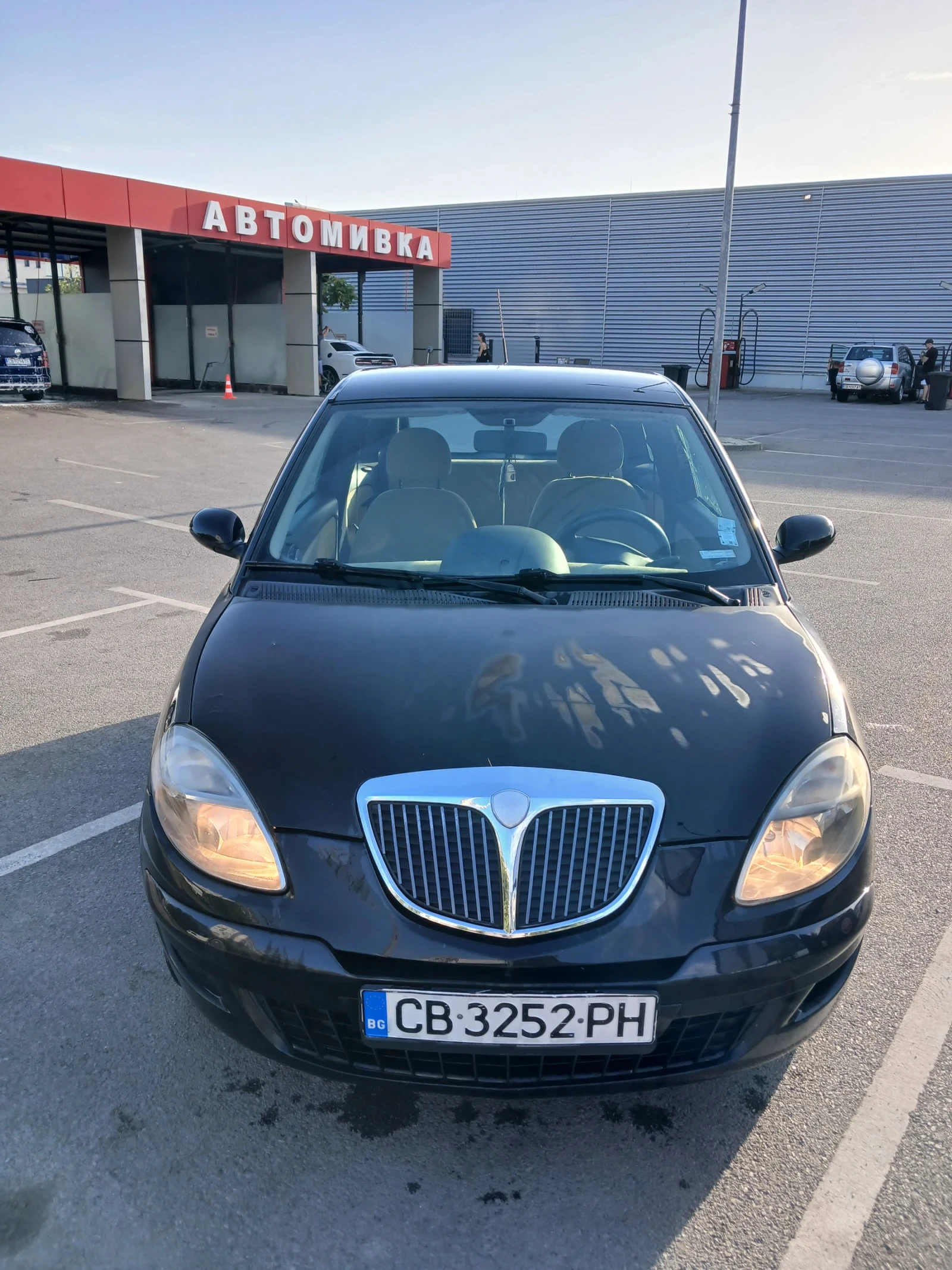Lancia Ypsilon, снимка 11 - Автомобили и джипове - 55879413