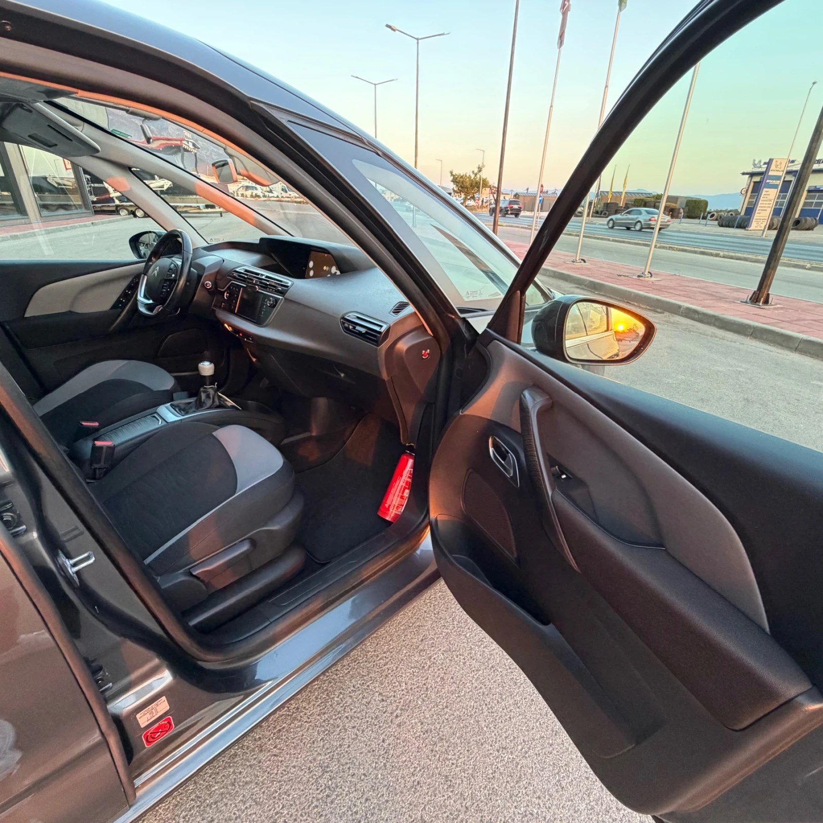 Citroen C4 Picasso 2.0HDI-136к.с.Toushscreen;Keyless-Go;КАМЕРА;БЕЛГИЯ, снимка 12 - Автомобили и джипове - 56058371