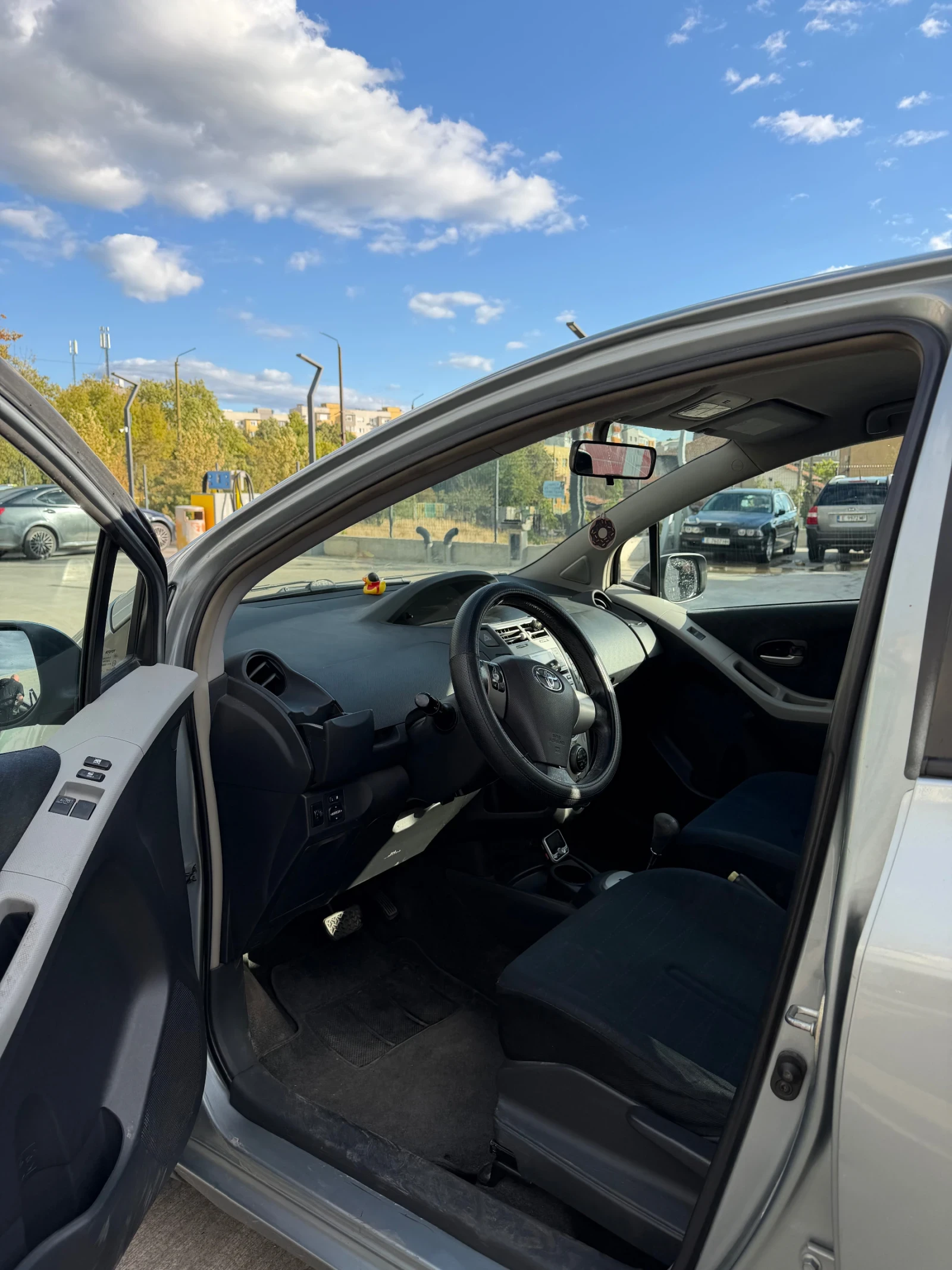 Toyota Yaris 1.4 D4D, снимка 9 - Автомобили и джипове - 56330818