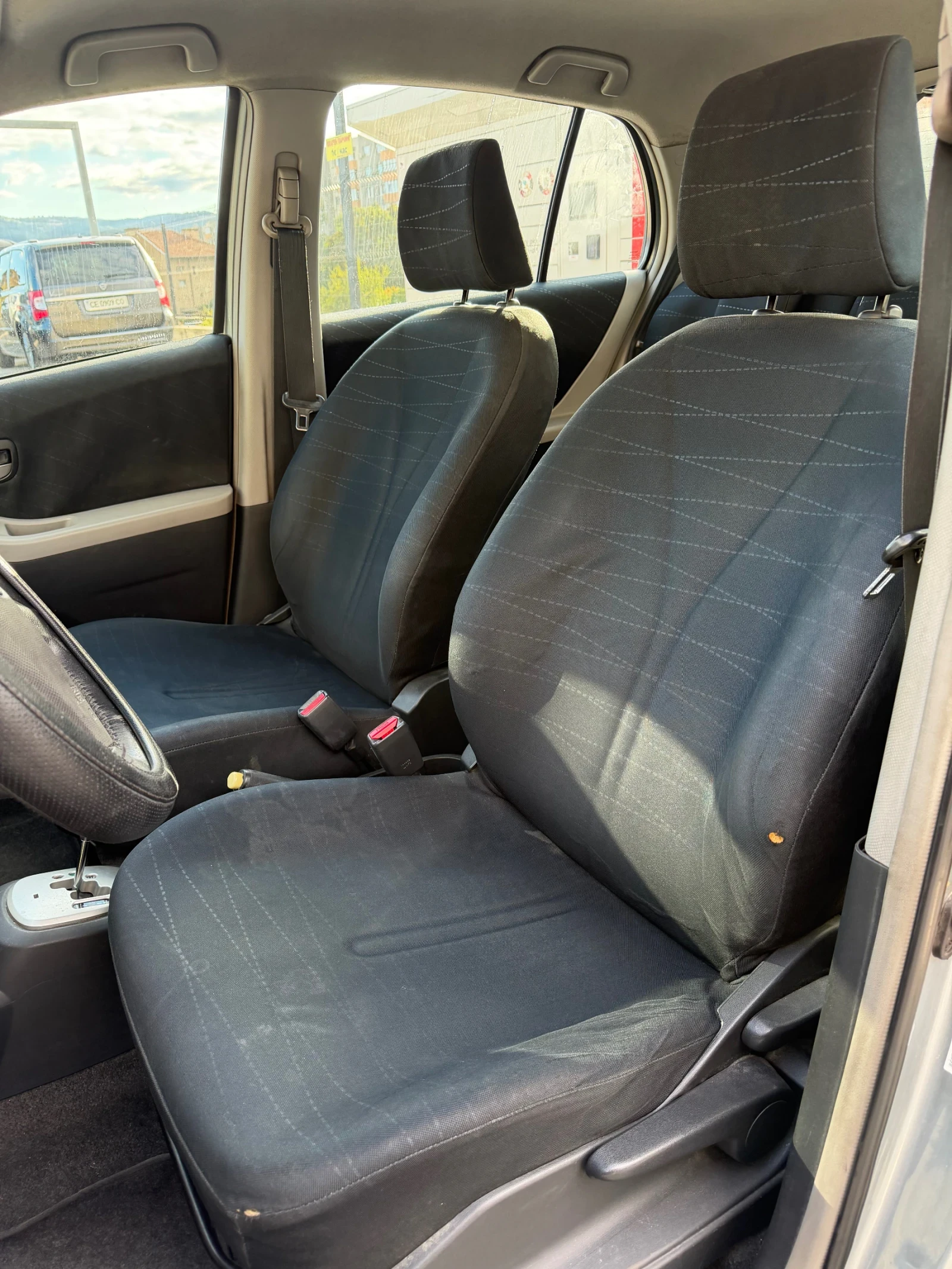 Toyota Yaris 1.4 D4D, снимка 12 - Автомобили и джипове - 56330818