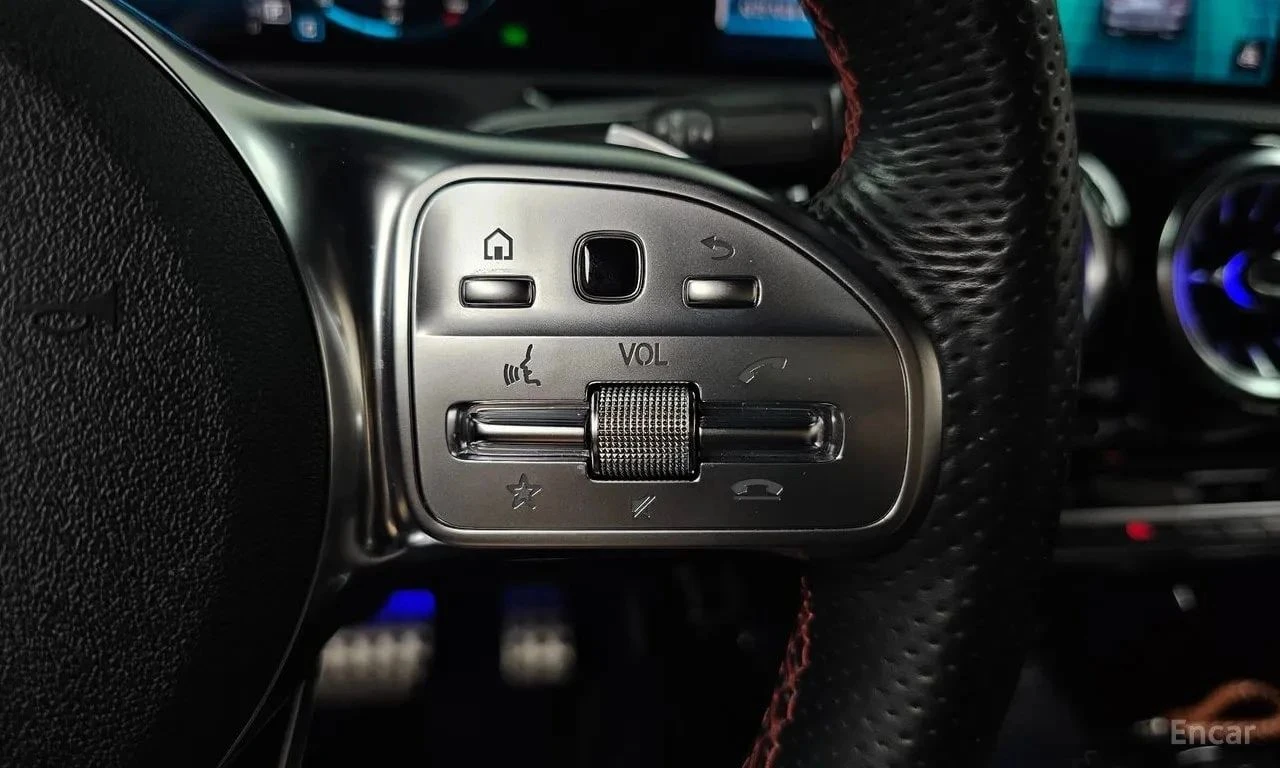 Mercedes-Benz CLA, снимка 16 - Автомобили и джипове - 56738102