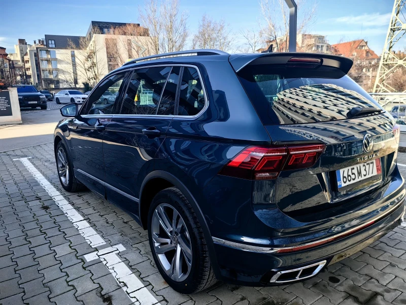 VW Tiguan 2.0TDI R-LINE, снимка 6 - Автомобили и джипове - 48423156