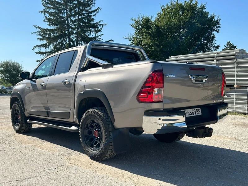 Toyota Hilux Invicible 50th Anniversary ГАРАНЦИОНЕН, снимка 5 - Автомобили и джипове - 51517025