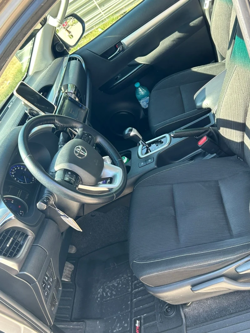 Toyota Hilux Invicible 50th Anniversary ГАРАНЦИОНЕН, снимка 6 - Автомобили и джипове - 51517025