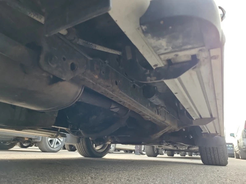 Toyota 4runner CARFAX* АВТОФИНАНСИРАНЕ БЕЗ ПЪРВОНАЧАЛНА ВНОСКА, снимка 15 - Автомобили и джипове - 52709275