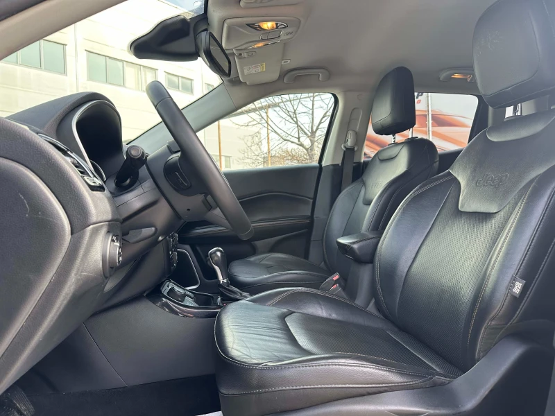 Jeep Compass 2.0 M-Jet Limited 4WD, Реални км, снимка 8 - Автомобили и джипове - 53559117