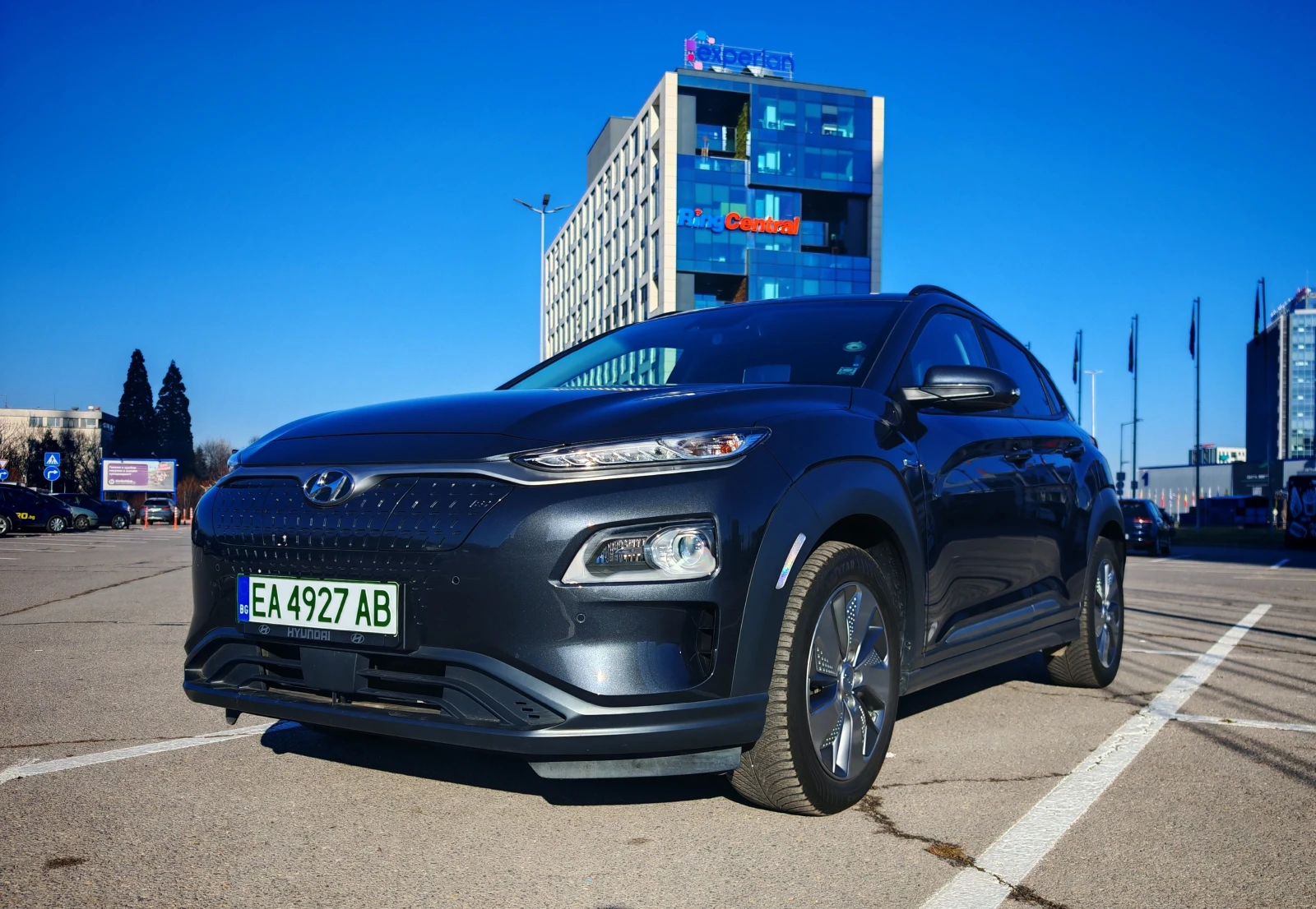 Hyundai Kona Premium 64 kWh в Гаранция, Head-Up, Кожа, Термопом - изображение 4