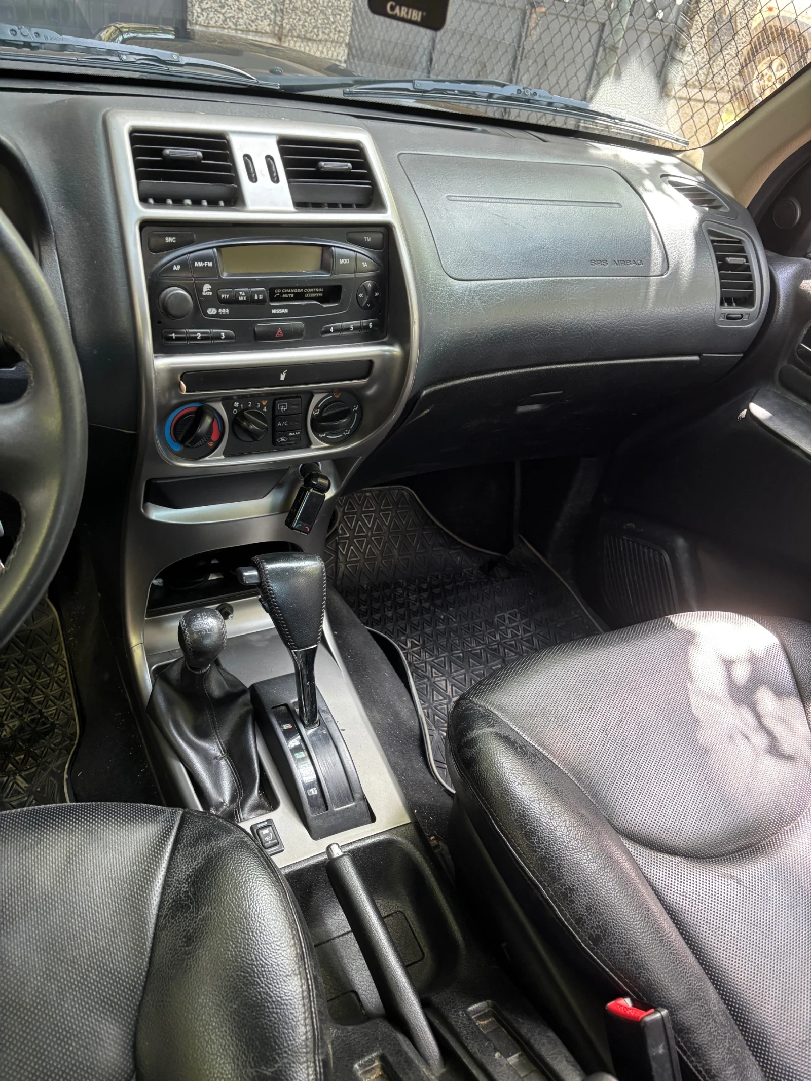 Nissan Terrano 3.0 154 hp.     Автомат     Къса База - изображение 4