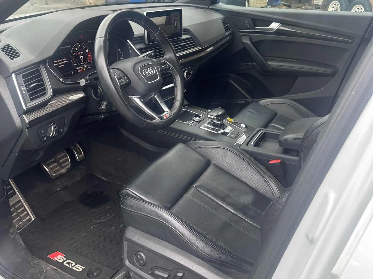 Audi SQ5 Technik/360/ОБДУХВАНЕ/ПАНОРАМА, снимка 5 - Автомобили и джипове - 54360431