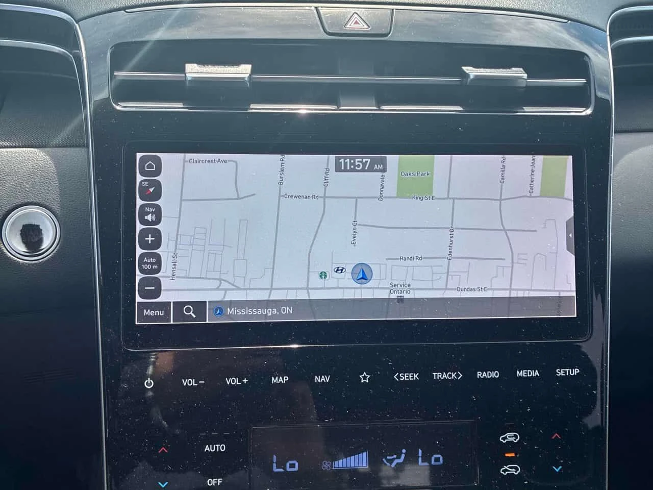 Hyundai Tucson Luxury/ПАНОРАМА/ДИСТРОНИК, снимка 10 - Автомобили и джипове - 54809815