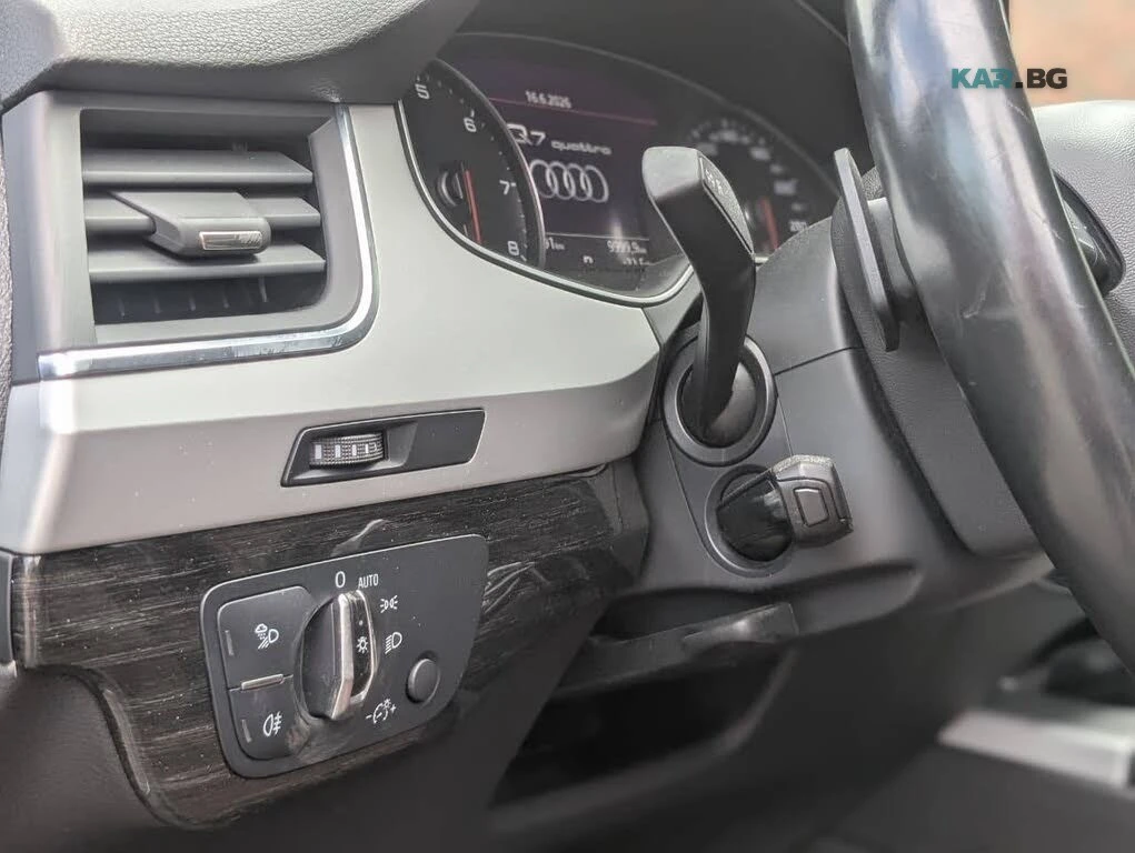 Audi Q7 QUATTRO* DISTRONIC* М.ТОЧКА* ПАНОРАМА* ПОДГРЕВ* , снимка 12 - Автомобили и джипове - 55377170