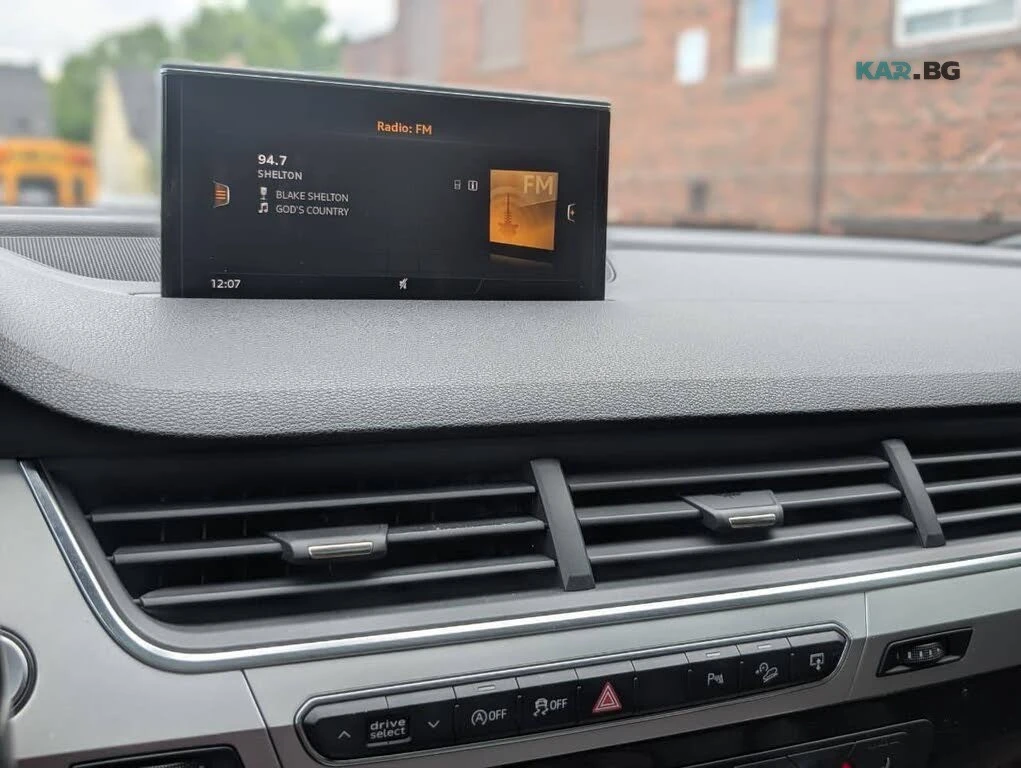 Audi Q7 QUATTRO* DISTRONIC* М.ТОЧКА* ПАНОРАМА* ПОДГРЕВ* , снимка 10 - Автомобили и джипове - 55377170