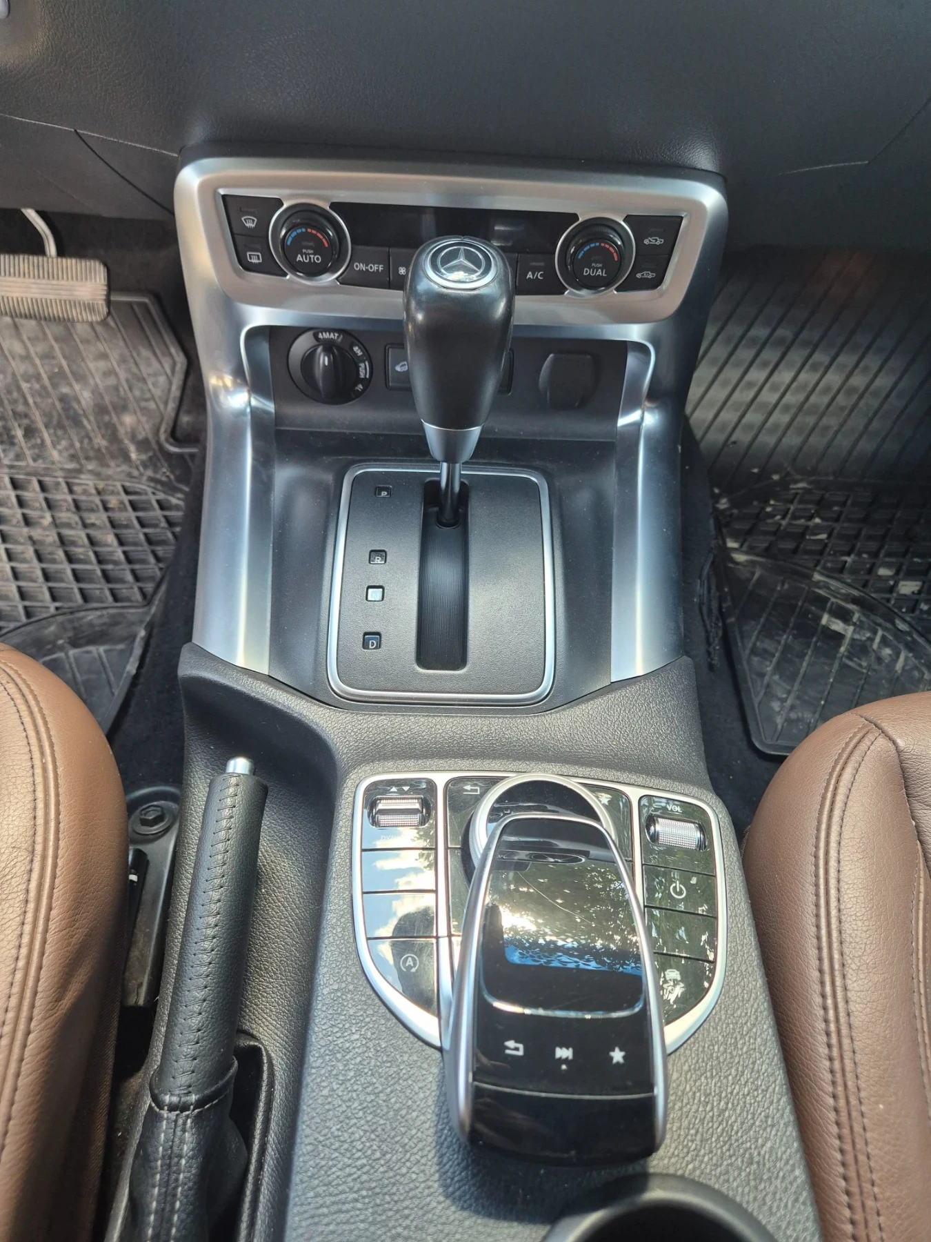 Mercedes-Benz X-Klasse 3.5 CDI V6 , снимка 12 - Автомобили и джипове - 56163456