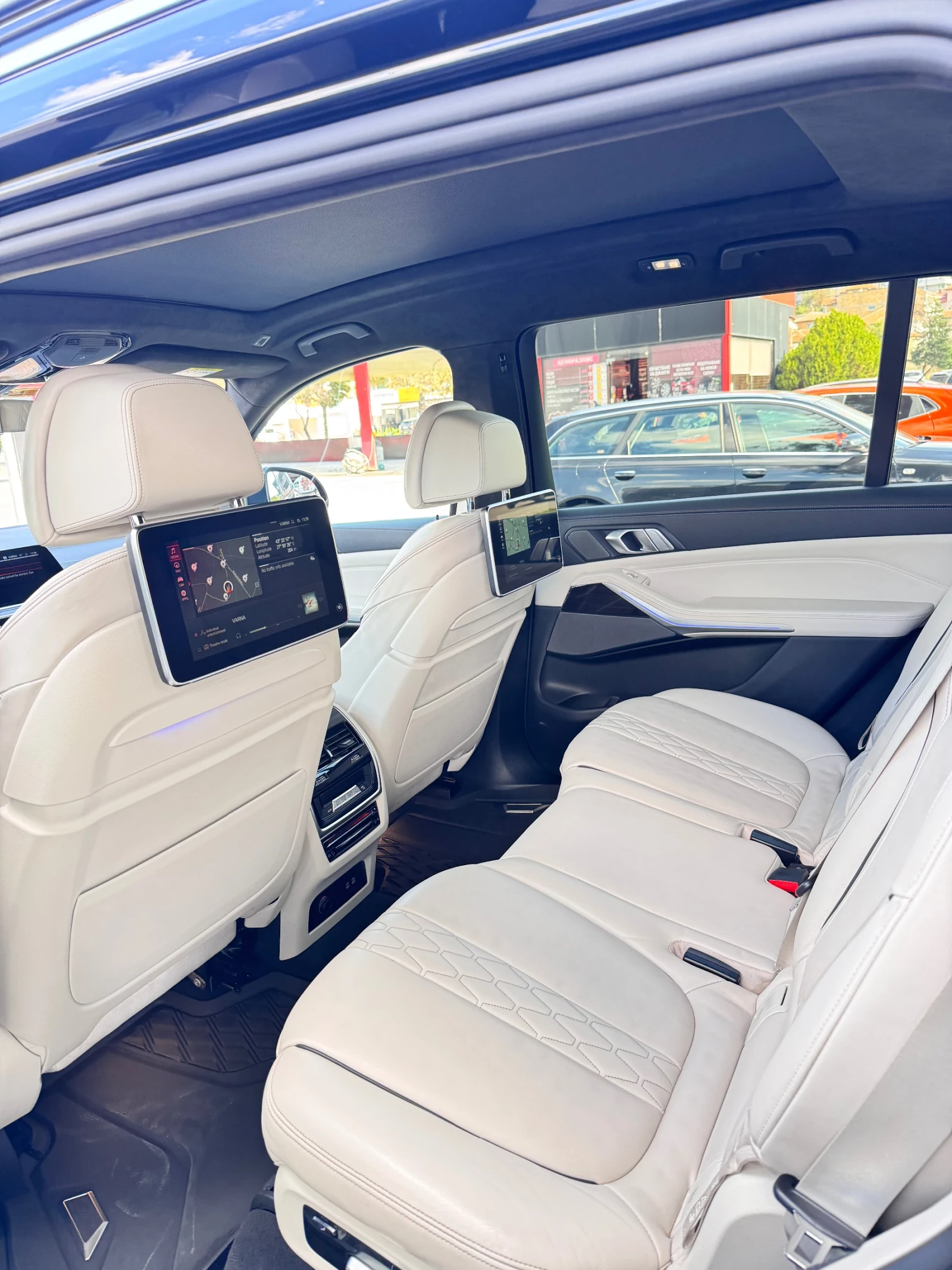 BMW X7, снимка 12 - Автомобили и джипове - 56331823