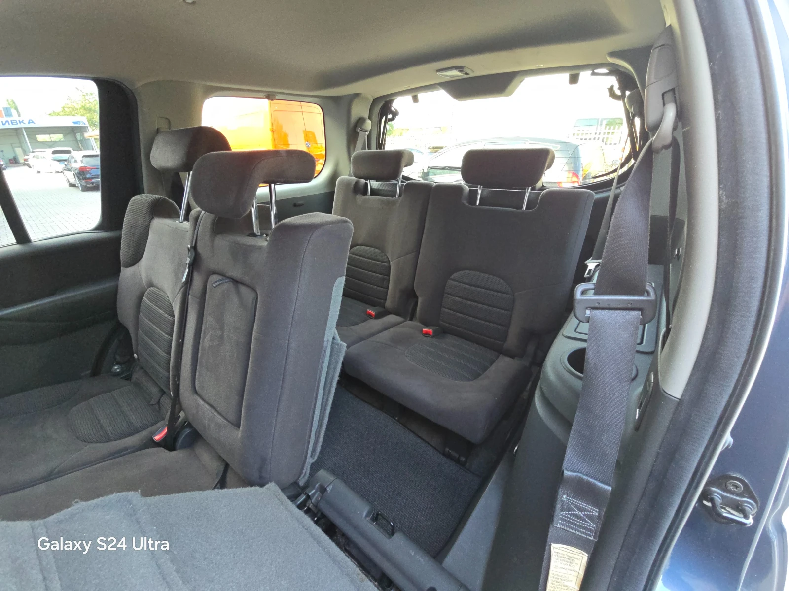 Nissan Pathfinder Автоматик !! 7-Места !!, снимка 12 - Автомобили и джипове - 56365271