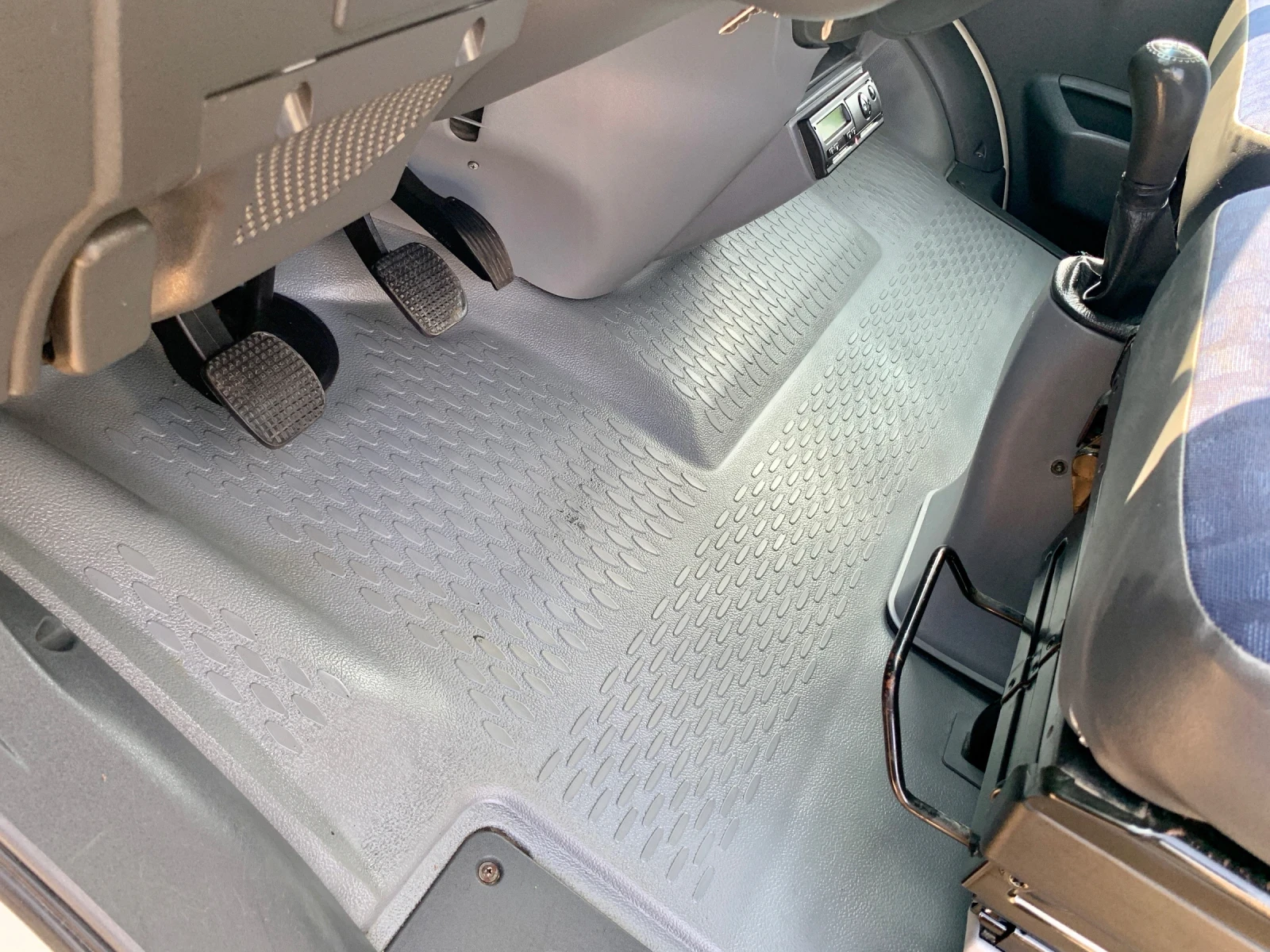 Iveco Daily Падащ борд-Странична врата-до 3.5тона, снимка 16 - Бусове и автобуси - 53746939