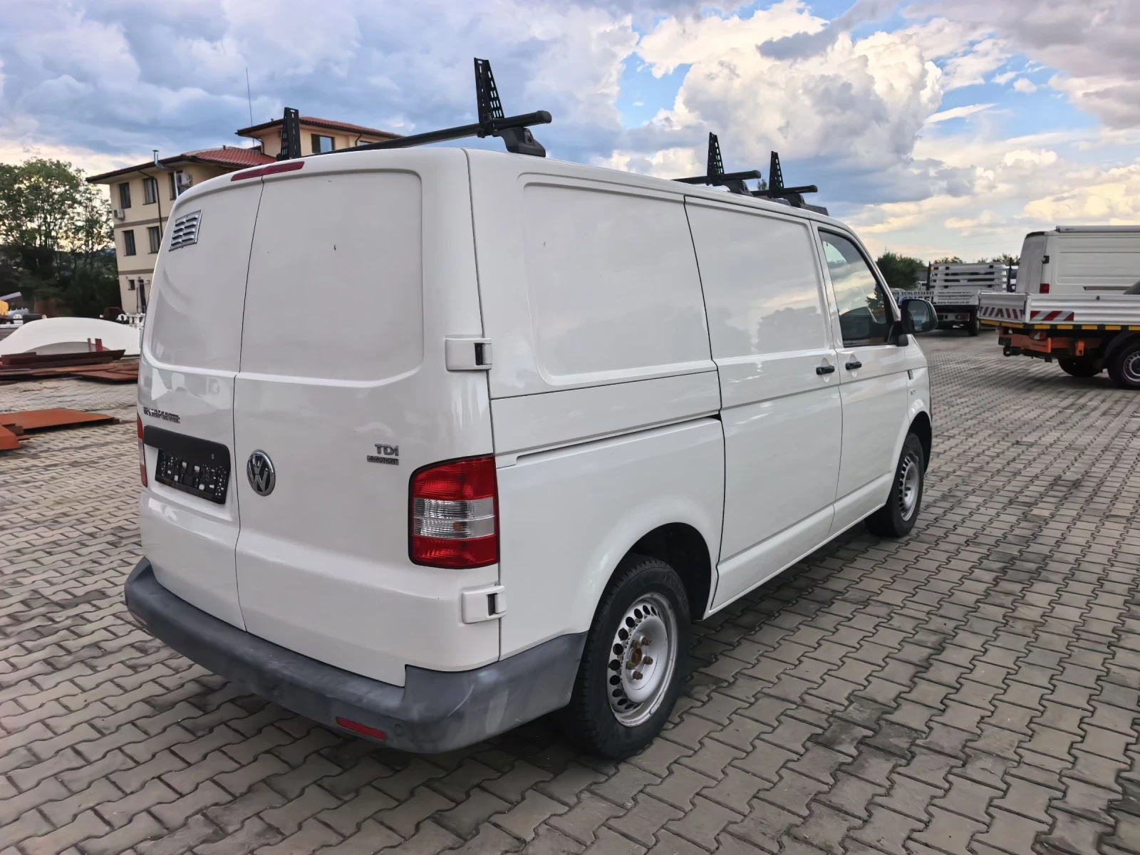 VW T6 2010г 2.0тди 140кс 4х4 Климатик, снимка 6 - Бусове и автобуси - 55225404