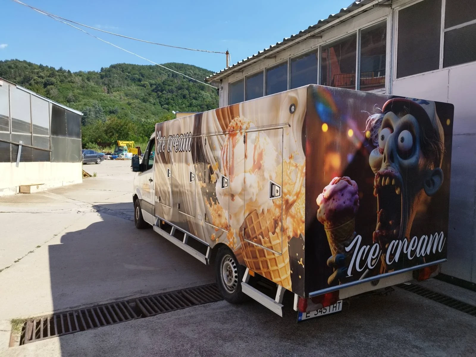 VW Crafter, снимка 3 - Бусове и автобуси - 55780761