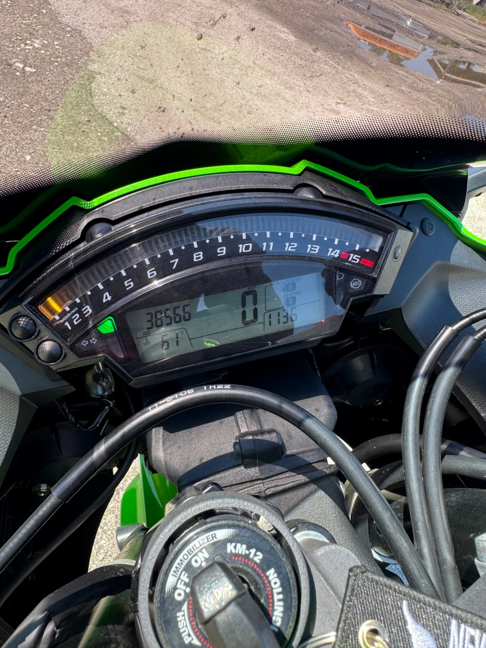 Kawasaki Zx ZX-10R - изображение 7