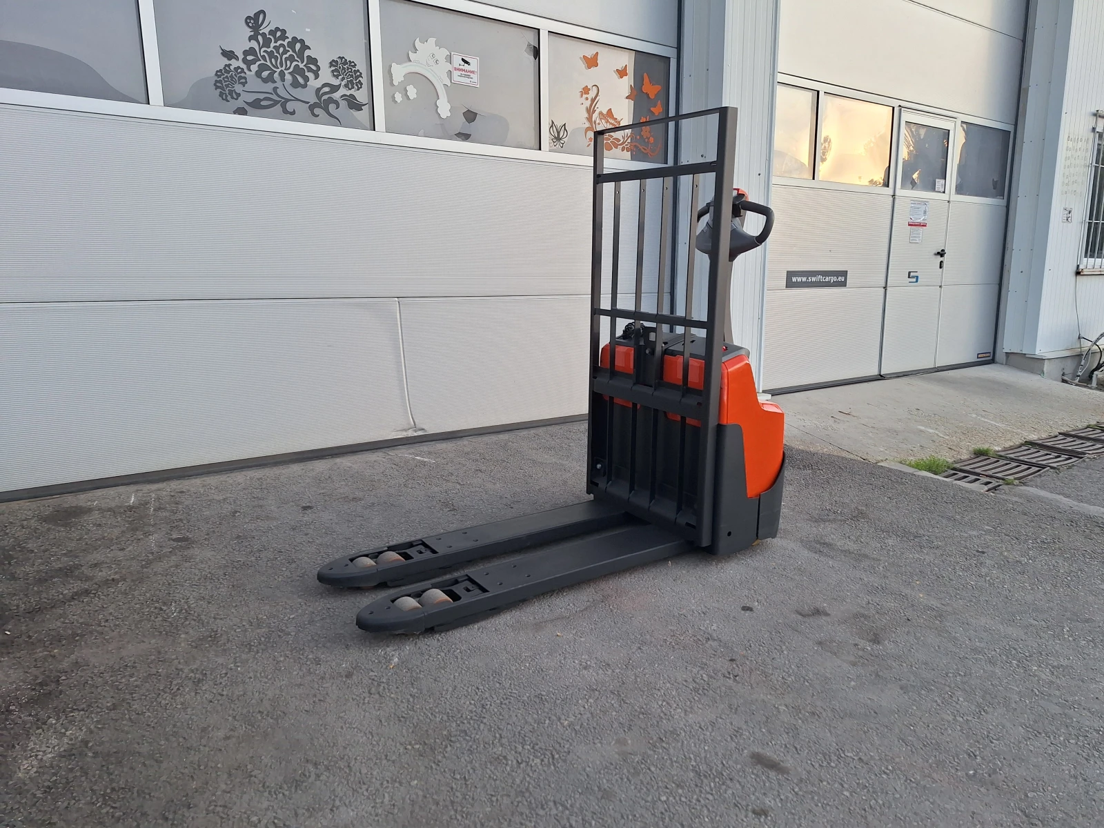 ���������� Toyota LWI160 Li-ION | Mobile.bg � ����������� 3