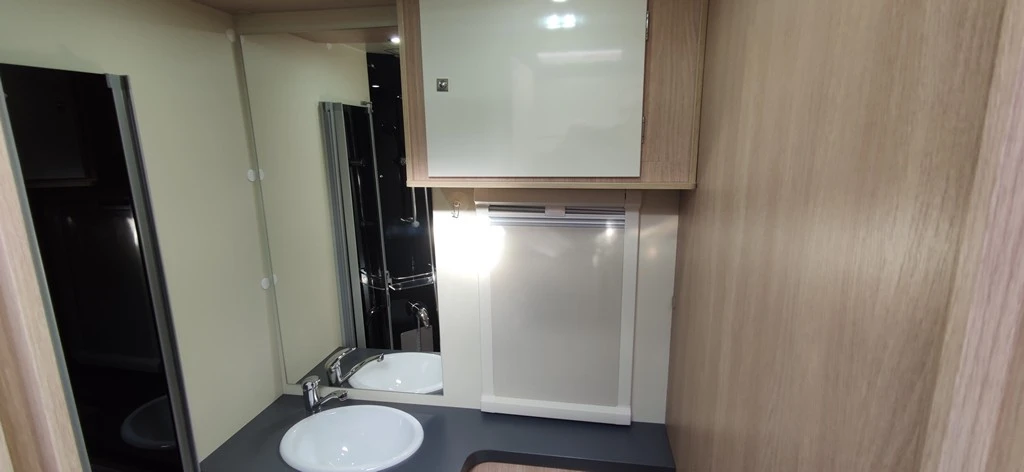  Giottiline 422 | Mobile.bg   11