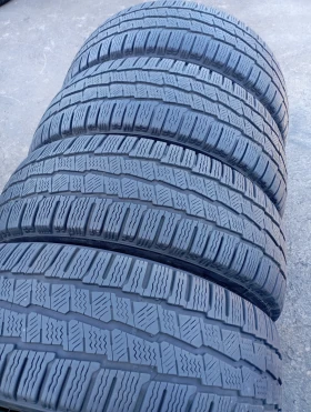 Гуми Зимни 235/65R16, снимка 4 - Гуми и джанти - 47493041