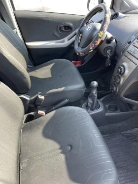 Toyota Yaris, снимка 8