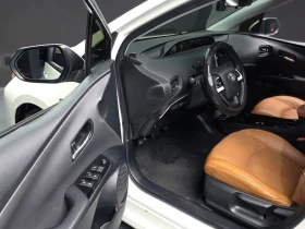 Toyota Prius 1.8 Хибрид, снимка 8