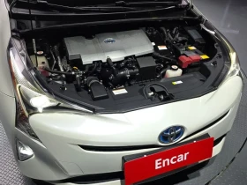 Toyota Prius 1.8 Хибрид, снимка 12