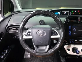 Toyota Prius 1.8 Хибрид, снимка 4