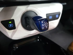Toyota Prius 1.8 Хибрид, снимка 7