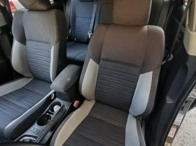 Toyota Auris, снимка 8