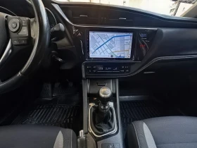 Toyota Auris, снимка 10