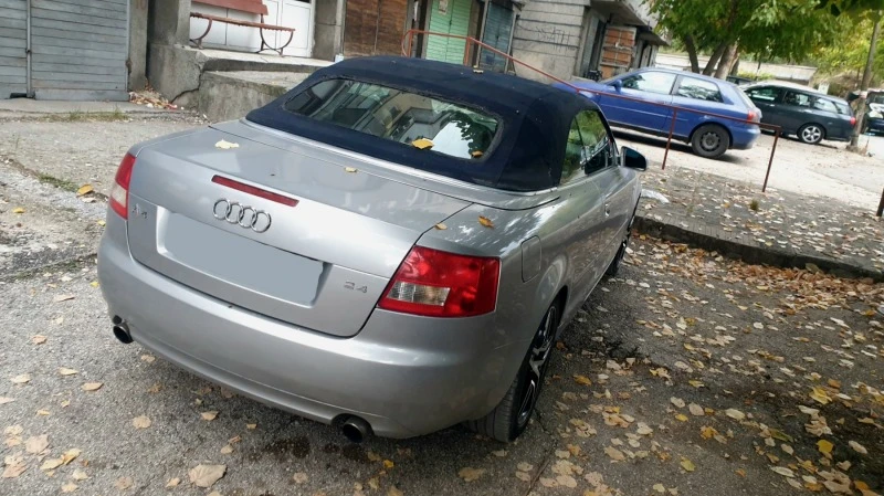 Audi A4 2.4 V6 , снимка 3 - Автомобили и джипове - 38572494