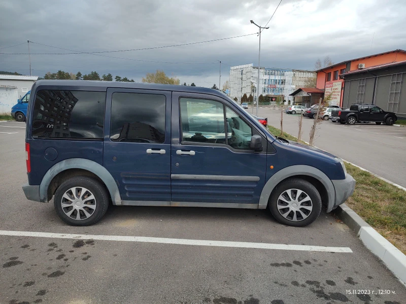 Ford Connect, снимка 11 - Автомобили и джипове - 47020092