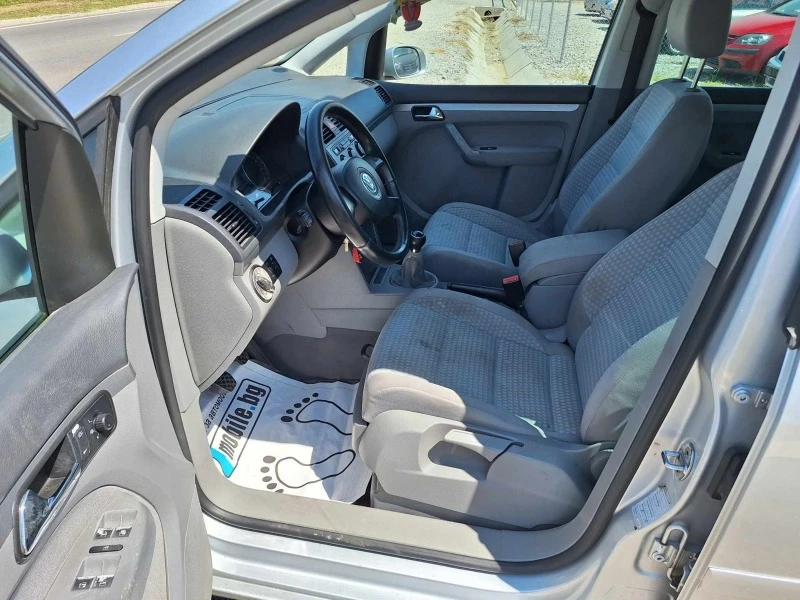 VW Touran 2.0i 150ks. , снимка 13 - Автомобили и джипове - 47539870