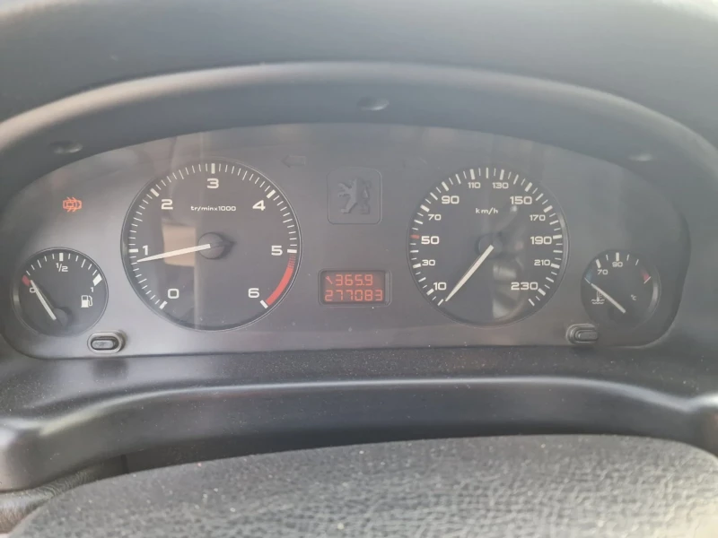 Peugeot 406 2.0 HDI, снимка 8 - Автомобили и джипове - 49339587