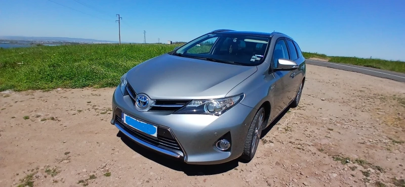 Toyota Auris, снимка 4 - Автомобили и джипове - 52523325