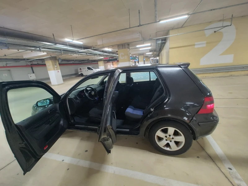 VW Golf 1.9 TDI, снимка 13 - Автомобили и джипове - 52700250