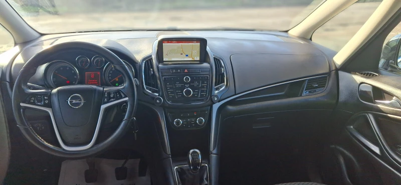 Opel Zafira 1.6CDTi, снимка 11 - Автомобили и джипове - 53502303