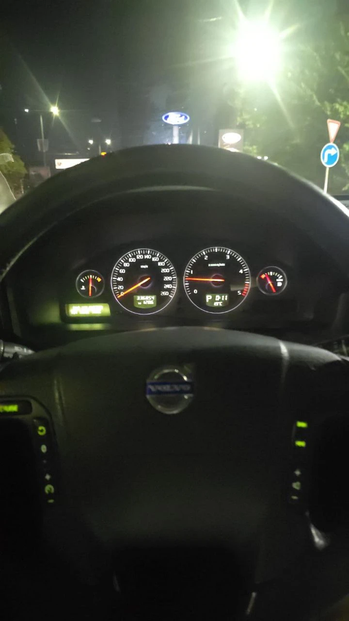 Volvo V70 D5 - изображение 6