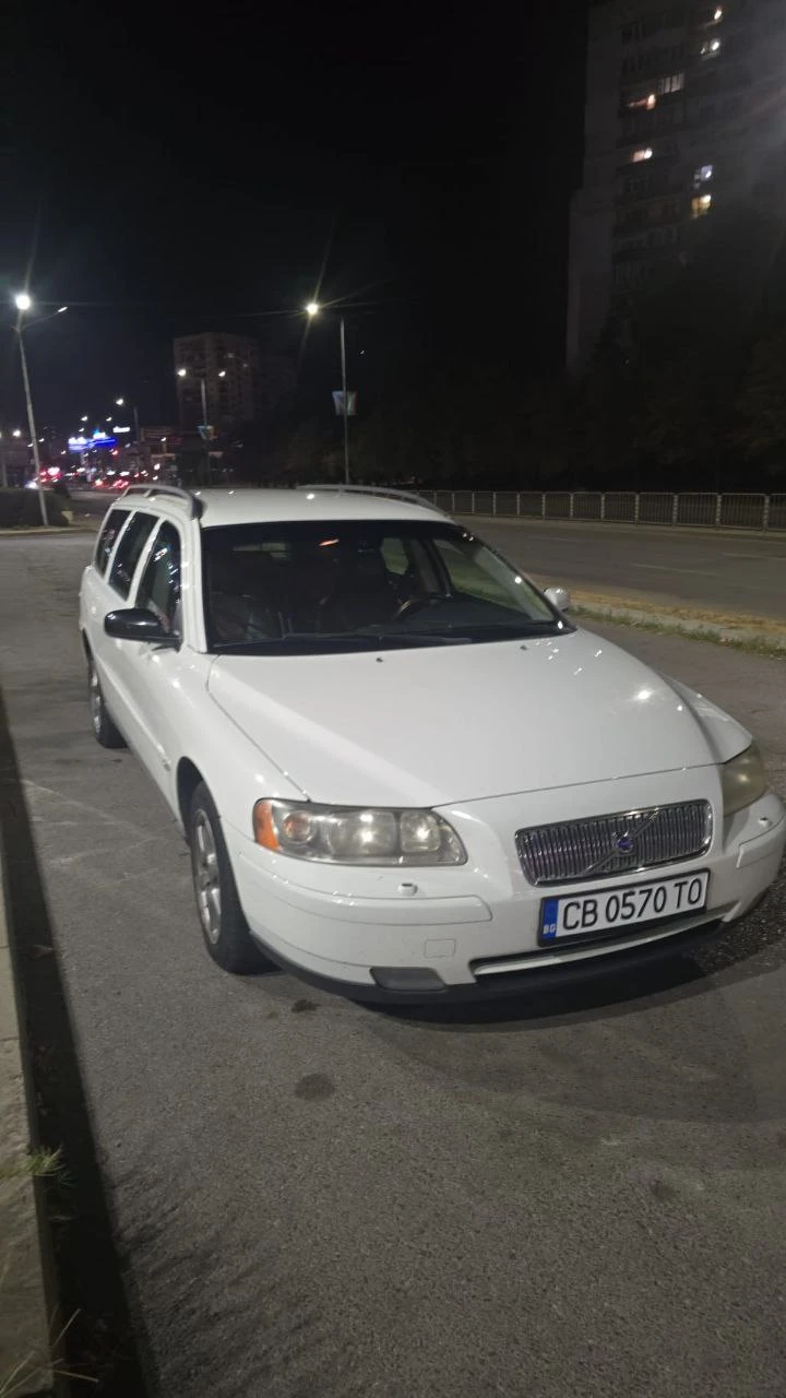 Volvo V70 D5 - изображение 5