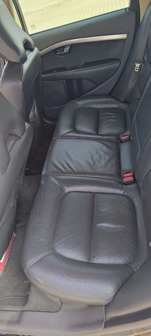 Volvo V70, снимка 5 - Автомобили и джипове - 52950637