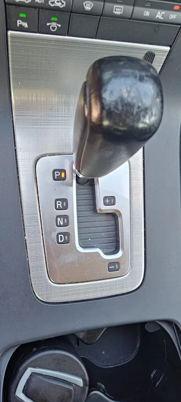 Volvo V70, снимка 9 - Автомобили и джипове - 52950637