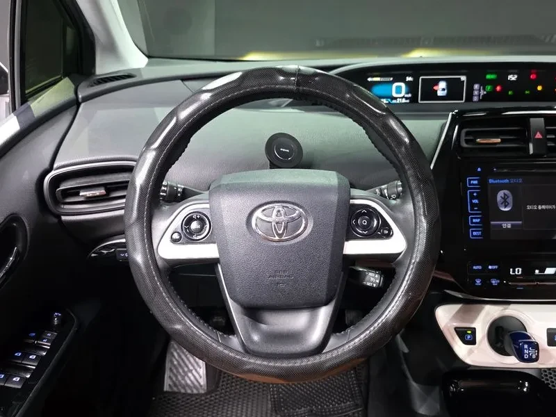 Toyota Prius 1.8 Хибрид, снимка 4 - Автомобили и джипове - 55687618