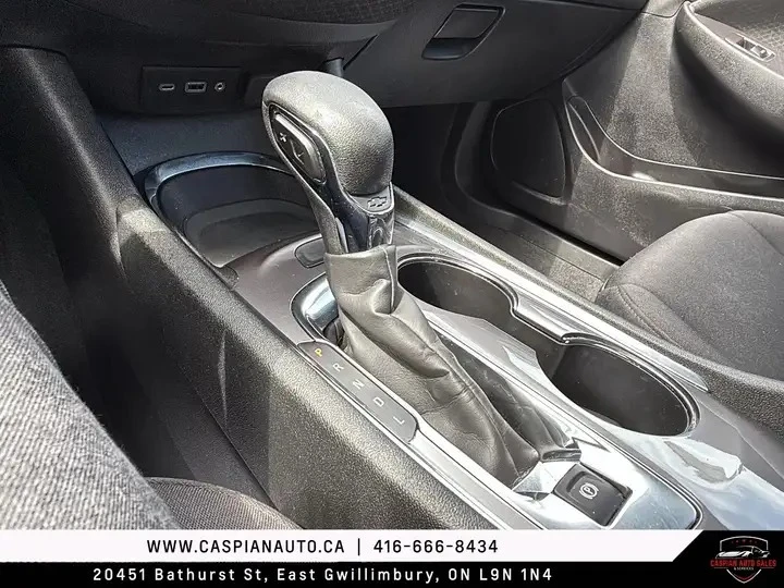 Chevrolet Malibu Automatic, снимка 13 - Автомобили и джипове - 56010764