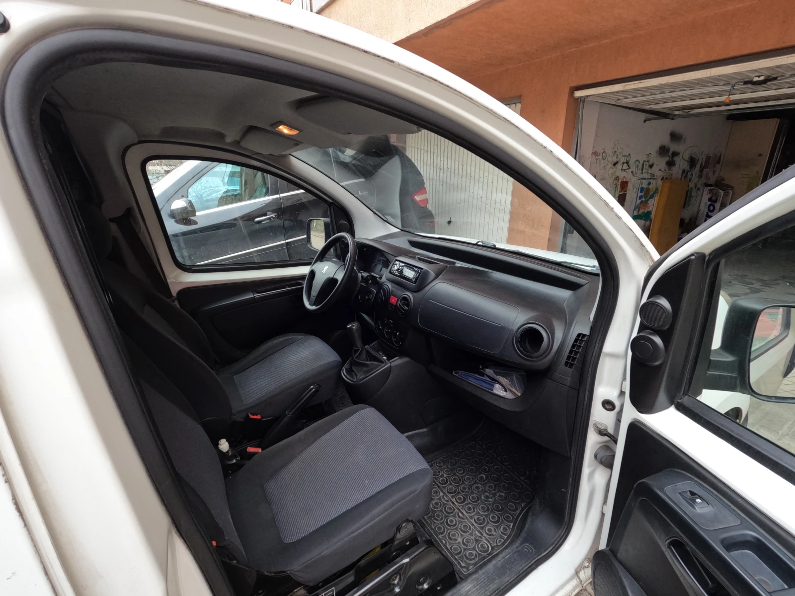 Peugeot Bipper 1, 3 hdi 75кс, с климатик - изображение 10