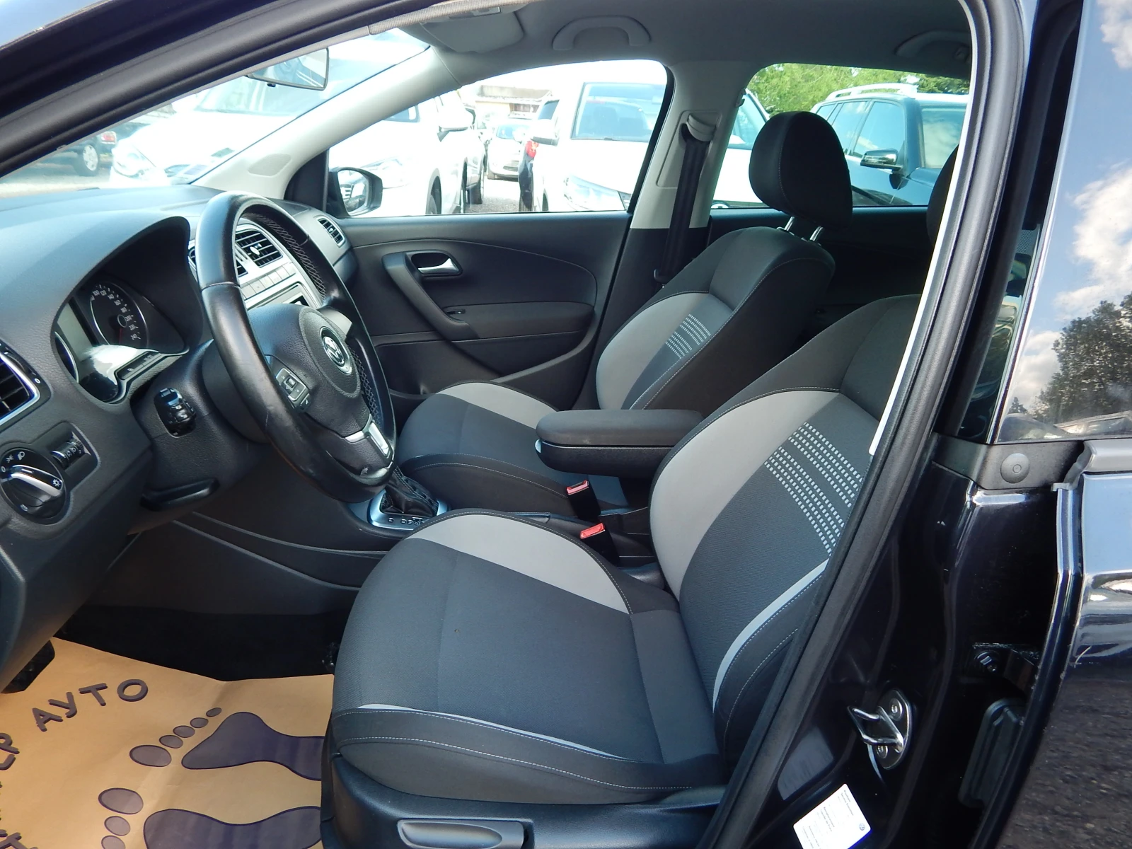 VW Polo 1.6TDI* АВТОМАТИК*  - изображение 10